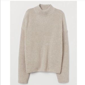 NWT H&M Faux Pearl Neckline Sweater